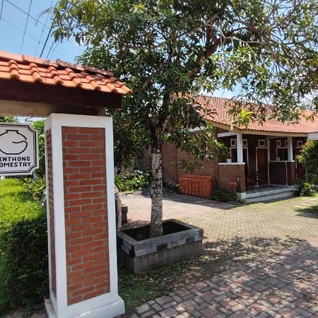 Genthong Homestay 마겔랑 외부 사진