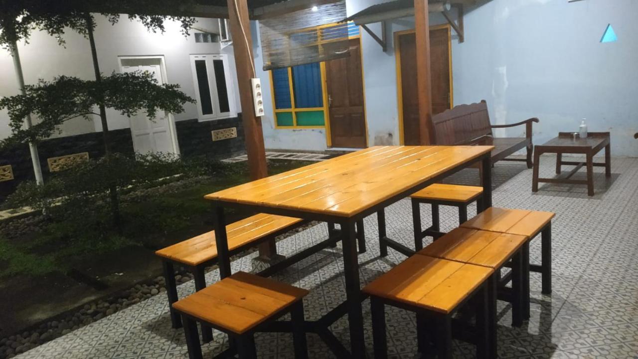 Genthong Homestay 마겔랑 외부 사진
