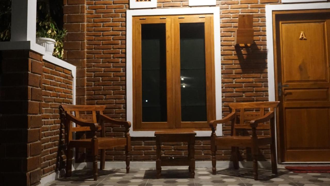 Genthong Homestay 마겔랑 외부 사진