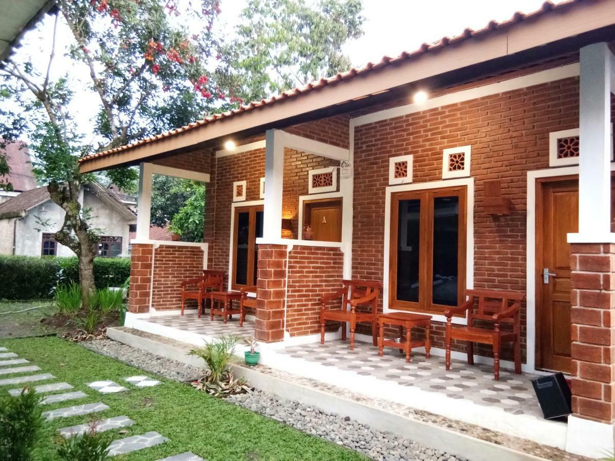 Genthong Homestay 마겔랑 외부 사진