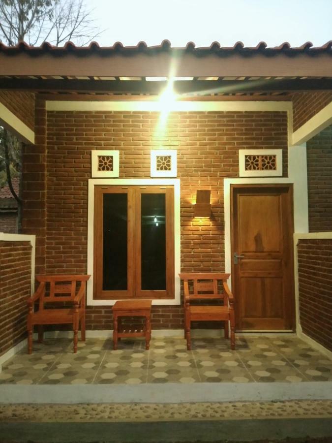 Genthong Homestay 마겔랑 외부 사진