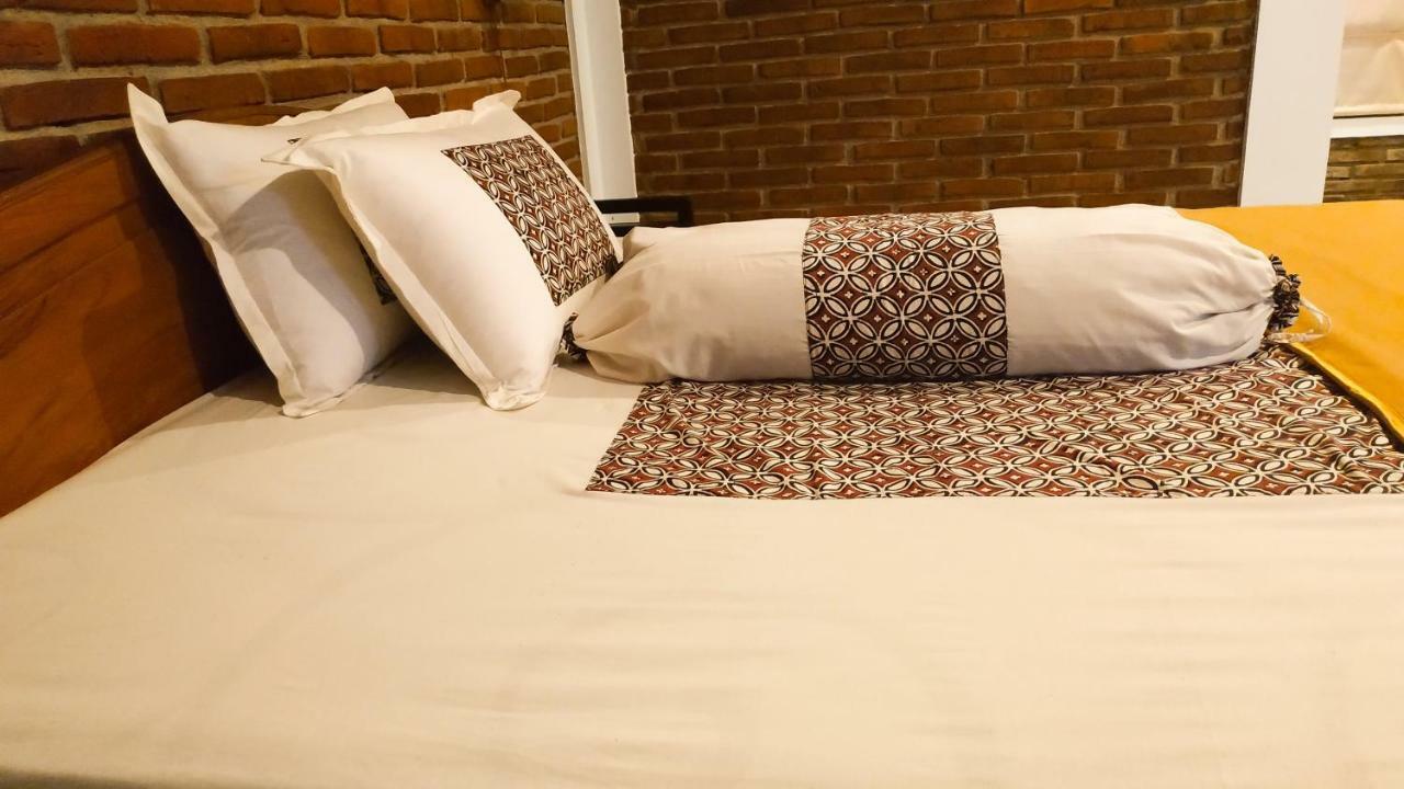 Genthong Homestay 마겔랑 외부 사진